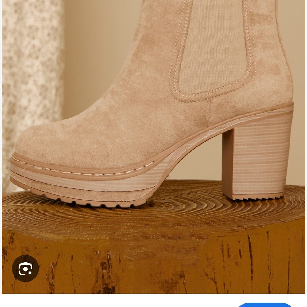 Altar'd State Sonata Suede Booties Never Worn 7.5